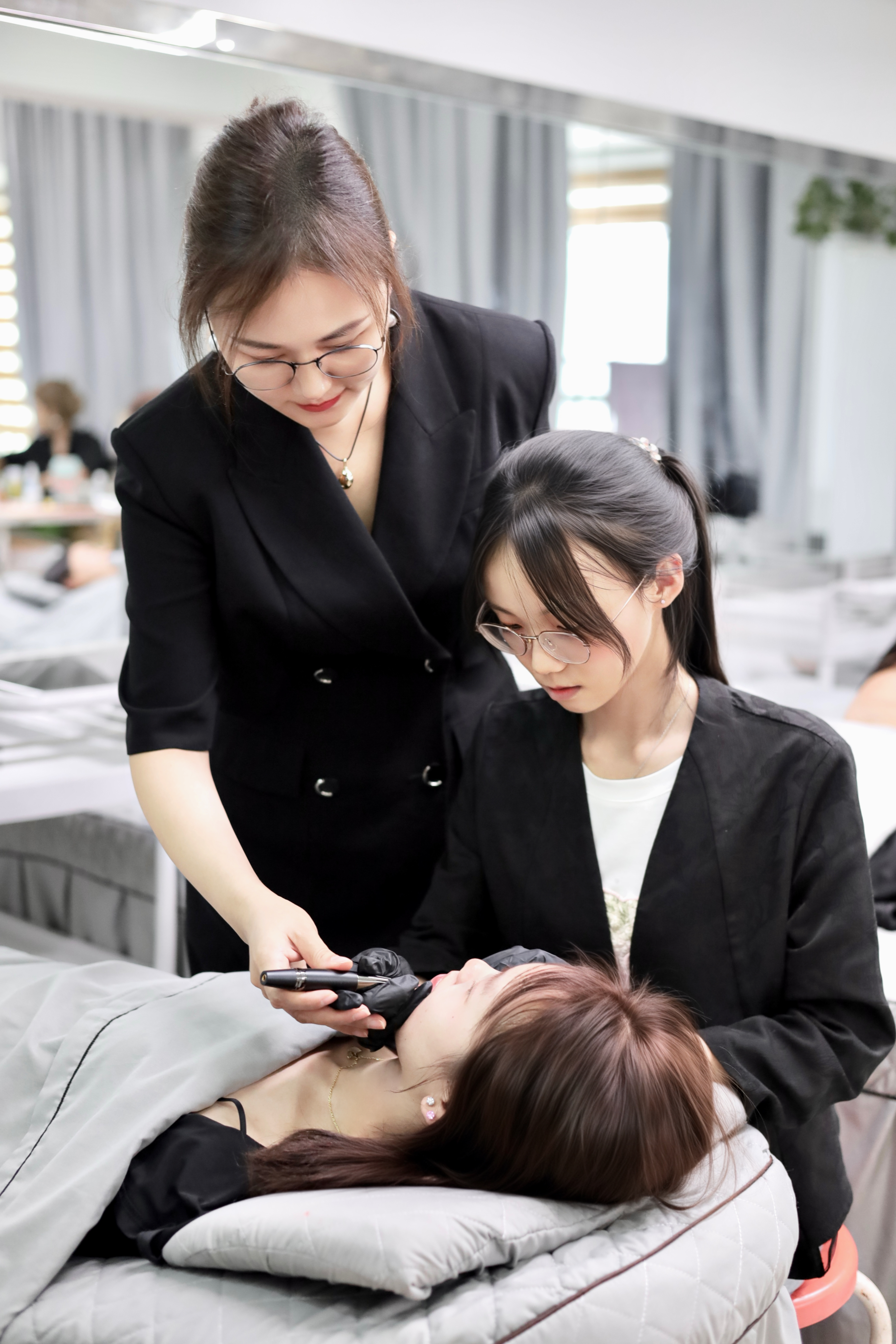 半永久纹绣班